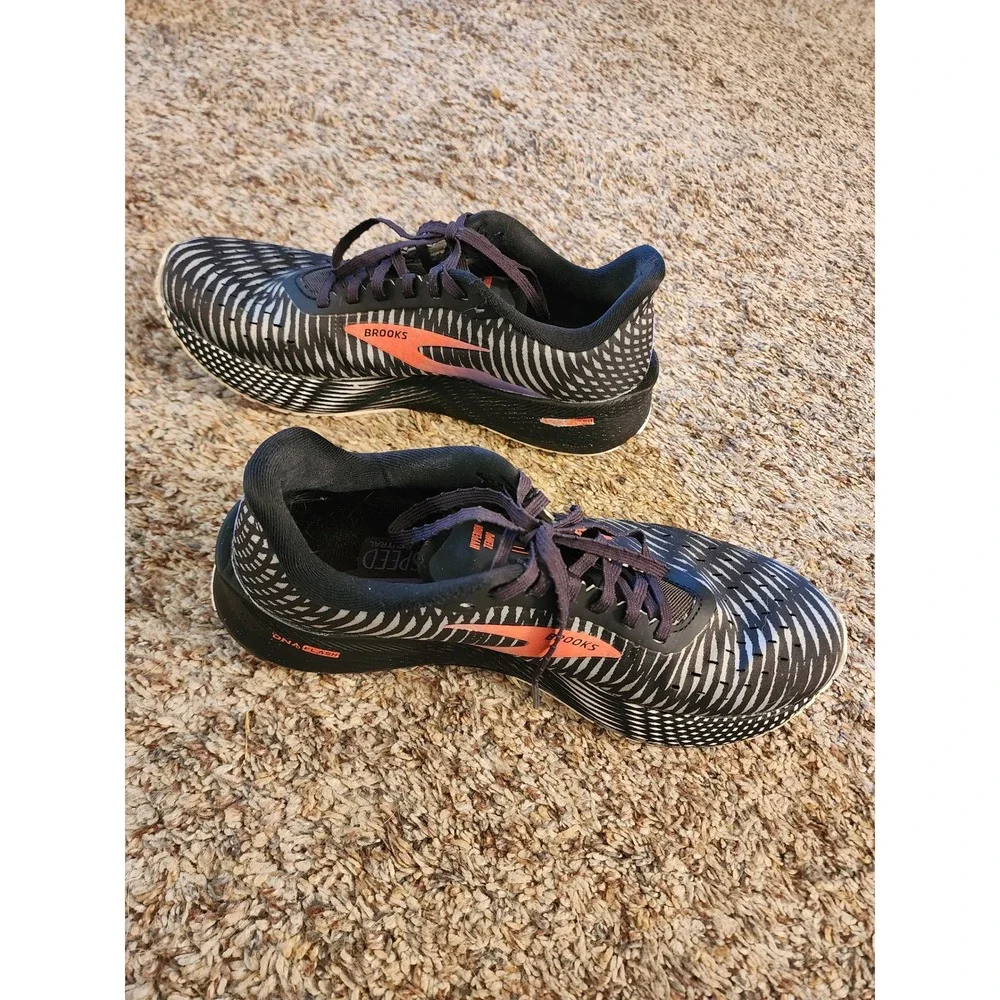 Brooks Hyperion Tempo Womens Running Shoes Black White Orange 1203281B026 Sz 8.5